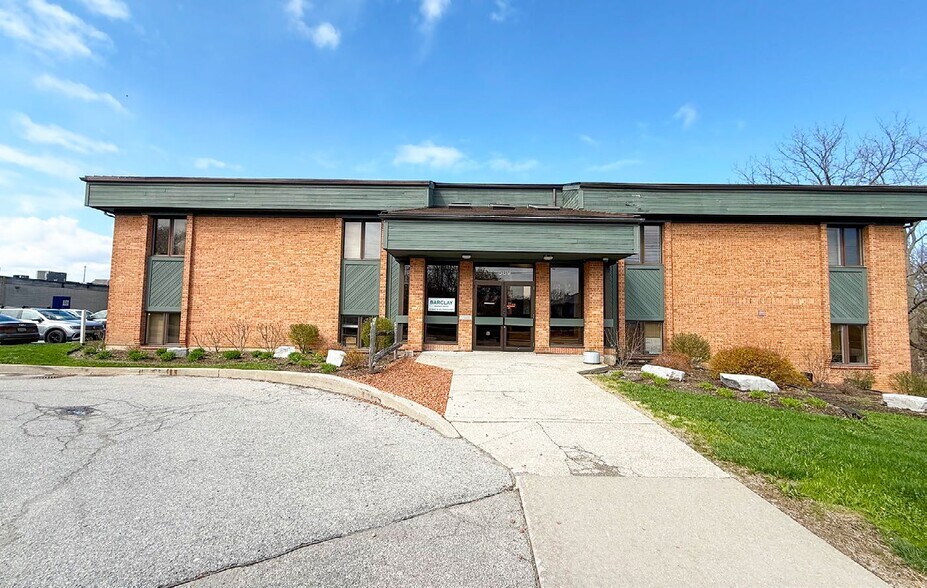 More Photos Of 589 Lake St, St Catharines Medical For Lease