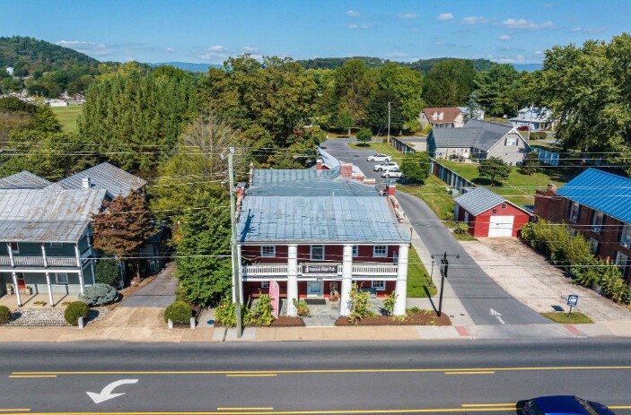 More Photos Of 403 N Main St, Bridgewater Restaurant For Sale