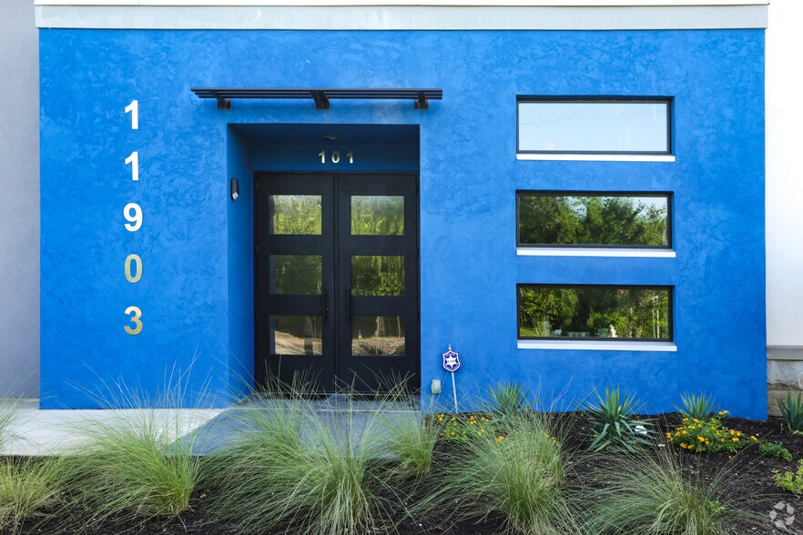 More Photos Of 11903 Jones Maltsberger Rd, San Antonio Office For Sale