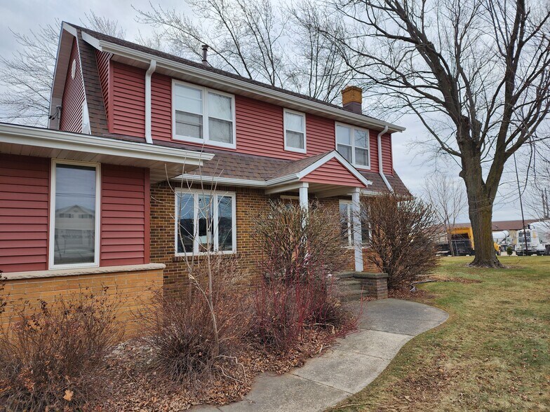 More Photos Of N3504 County Rd E, Freedom Lodge Meeting Hall For Sale