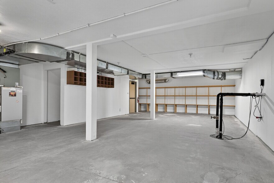 More Photos Of 2563 S Five Mile Ave, Boise Office Residential For Lease