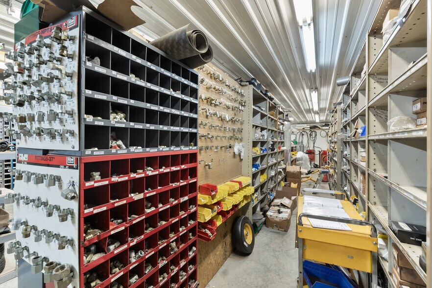 More Photos Of 60 US-54 Hwy, El Dorado Springs General Retail For Sale
