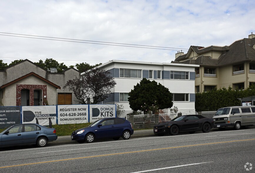 More Photos Of 2425 W Broadway, Vancouver Apartments For Sale