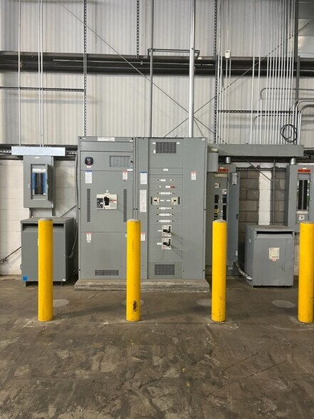 More Photos Of 500 Soho Dr, Adairsville Warehouse For Lease