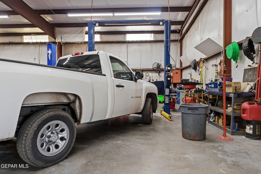 More Photos Of 5368 Doniphan Dr, El Paso Service For Sale