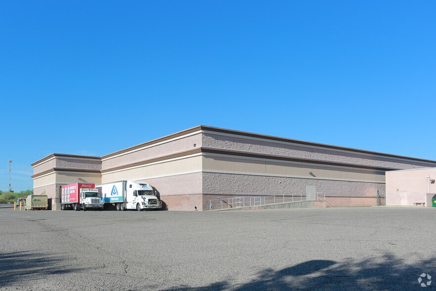 More Photos Of 9595 E Broadway Blvd, Tucson Supermarket For Sale