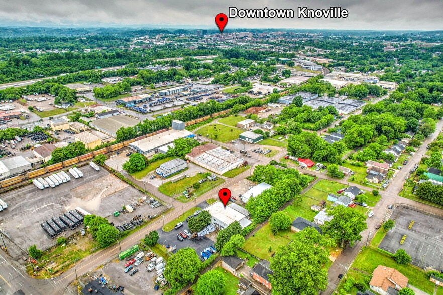 More Photos Of 2533 Hoitt Ave, Knoxville Truck Terminal For Sale