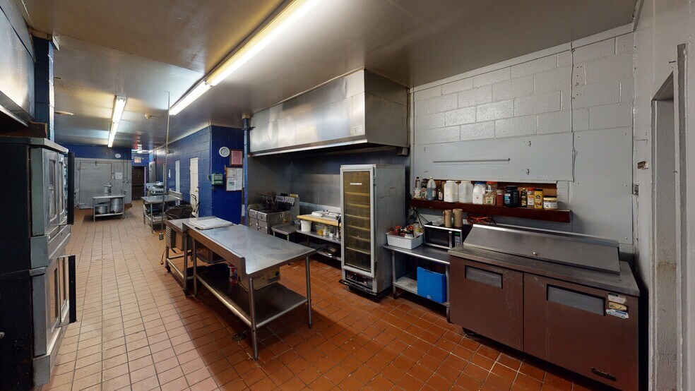 More Photos Of 1102 W Spring St, Monroe Restaurant For Sale