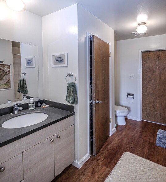 More Photos Of 510 Avenue Alhambra, Half Moon Bay Apartments For Sale