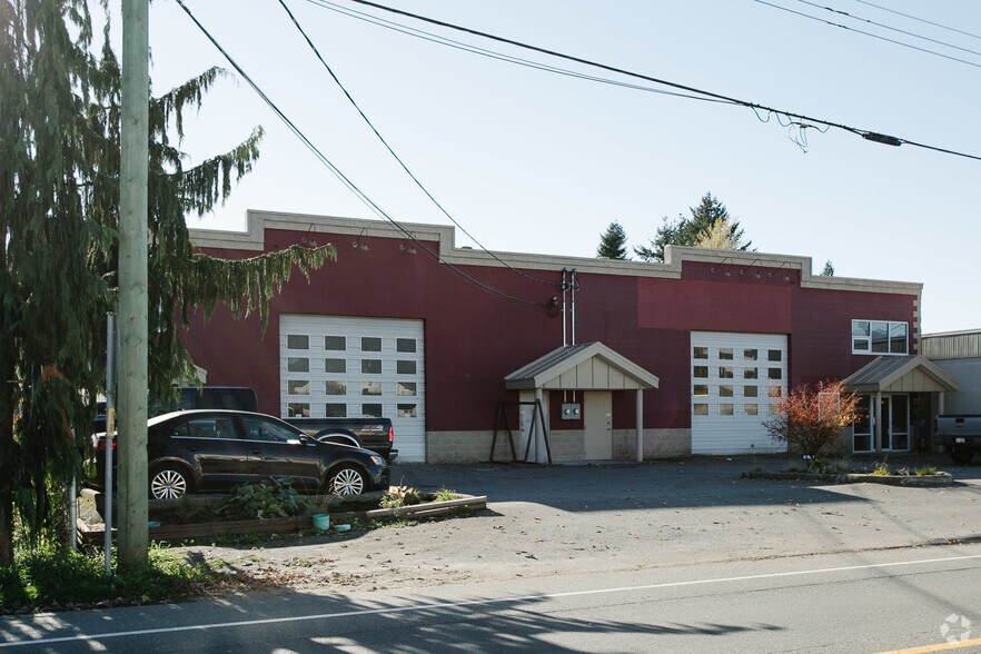 Primary Photo Of 45868 Railway Ave, Chilliwack Warehouse For Sale