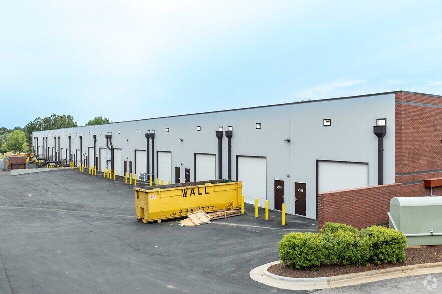 More Photos Of 2101 Garner Station Blvd, Raleigh Unknown For Lease