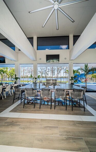 More Photos Of 18725 Jiretz Rd, Odessa Flex For Sale