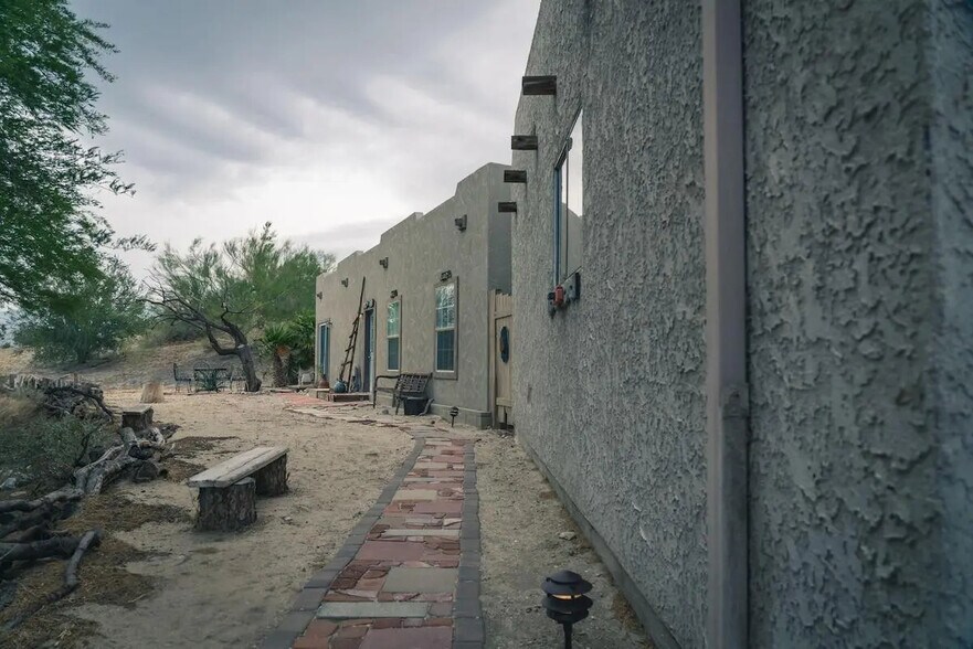 More Photos Of 14505 Yerxa Rd, Desert Hot Springs Hotel For Sale