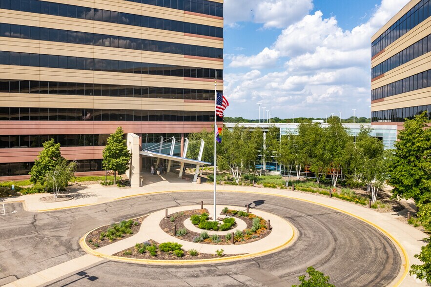 More Photos Of 7601 Penn Ave S, Richfield Office For Lease