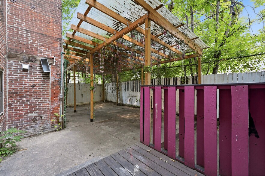 More Photos Of 1437-39 South Street, Philadelphia Specialty For Lease