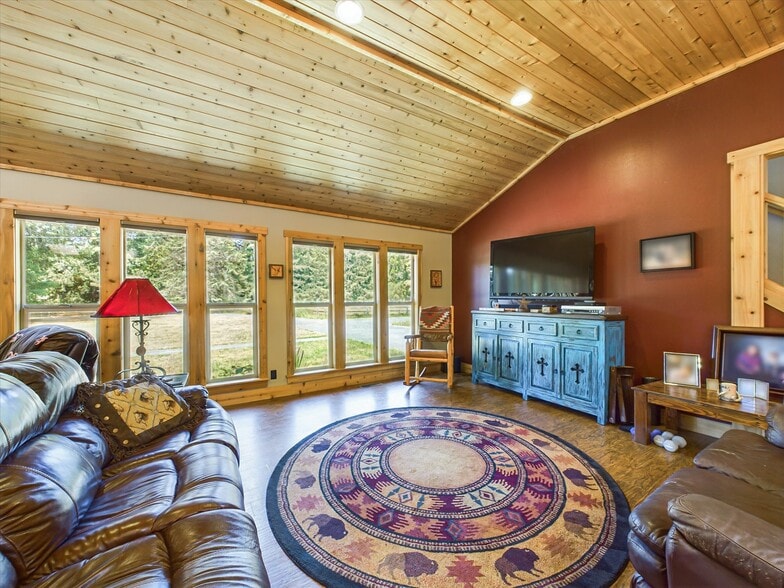 More Photos Of 595 Riverside Park Rd, Carlotta Land For Sale