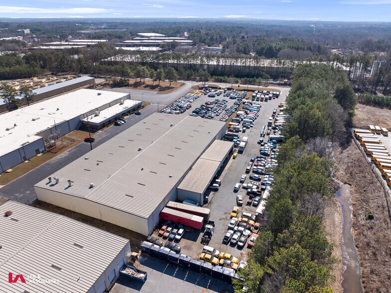 More Photos Of 4151 Industrial Park Dr, Norcross Warehouse For Lease
