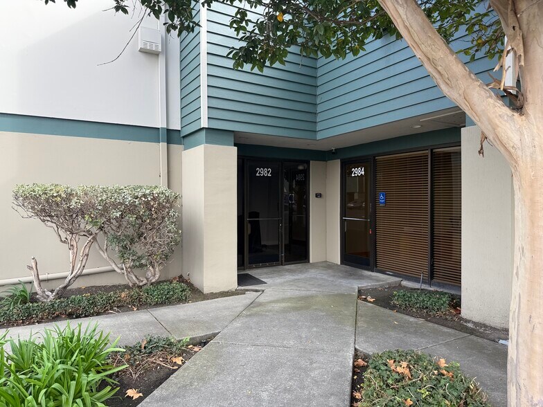 More Photos Of 2982 Teagarden St, San Leandro Warehouse For Sale