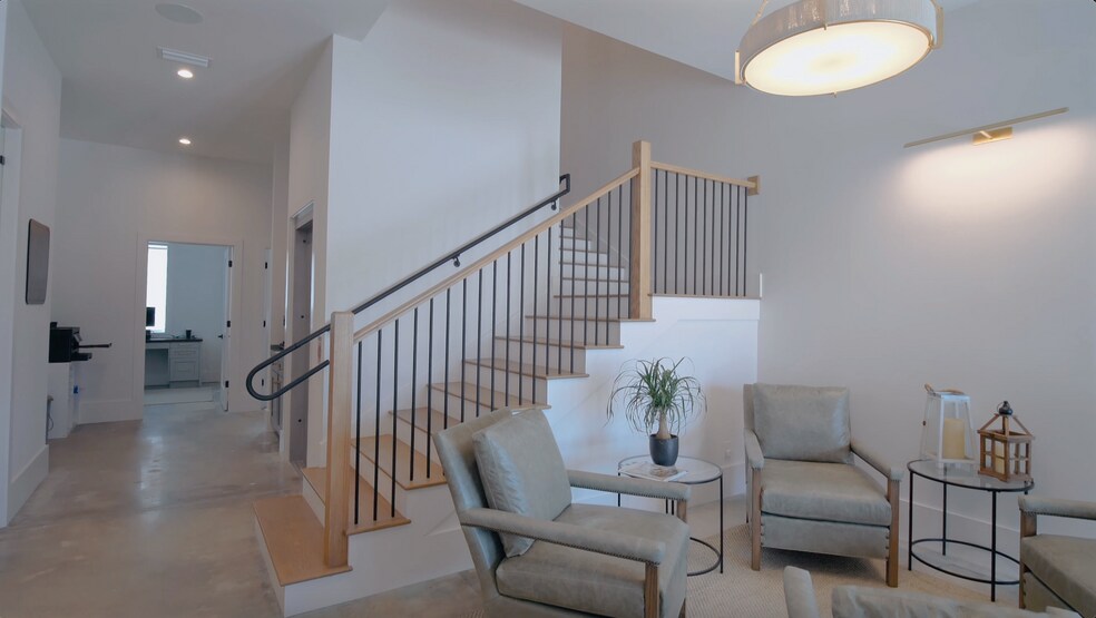 More Photos Of 1415 3rd St N, Jacksonville Beach Freestanding For Sale