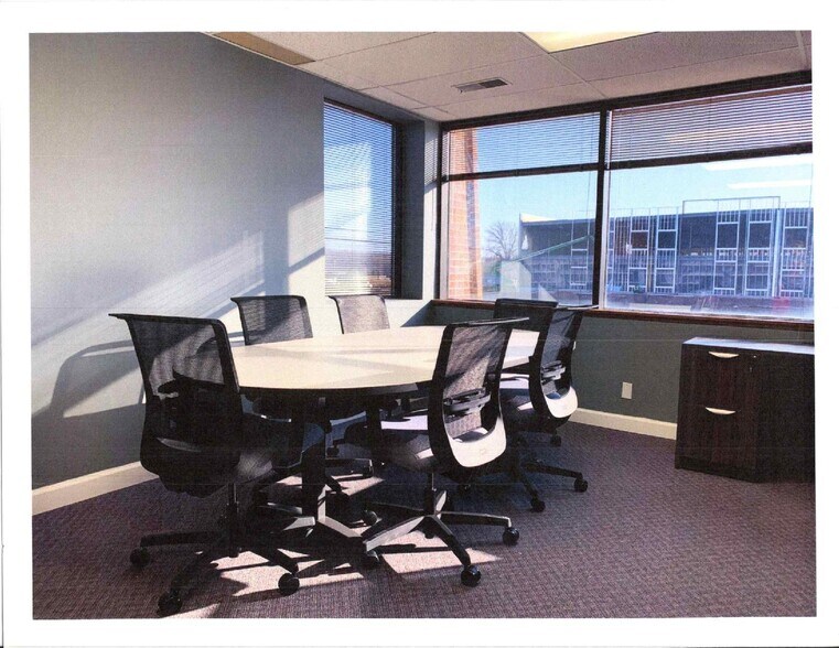 More Photos Of 301 S 70th St, Lincoln Office For Lease