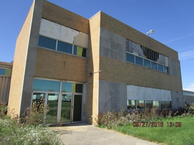 More Photos Of 210 Broadus St, Sturgis Manufacturing For Sale