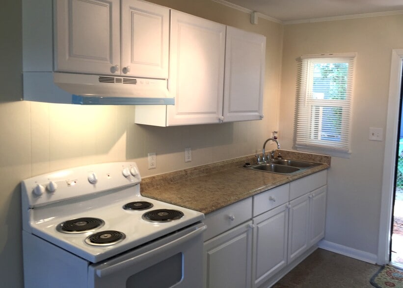 More Photos Of 2806-2812 Evergreen Rd, Brunswick Apartments For Sale