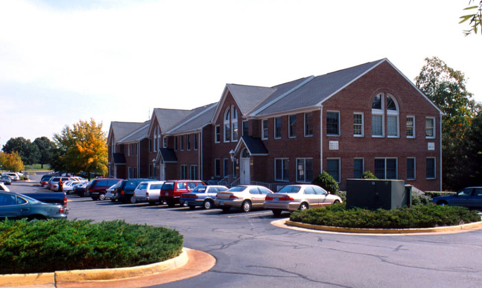 More Photos Of 9668-9683 Main St, Fairfax Medical For Lease