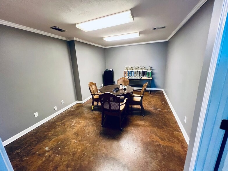 More Photos Of 420 Windance Rd, Baldwyn Light Manufacturing For Sale