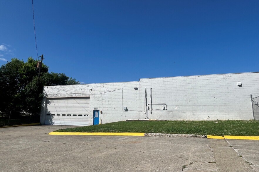 More Photos Of 198 Trojan St, Mount Sterling Industrial For Lease