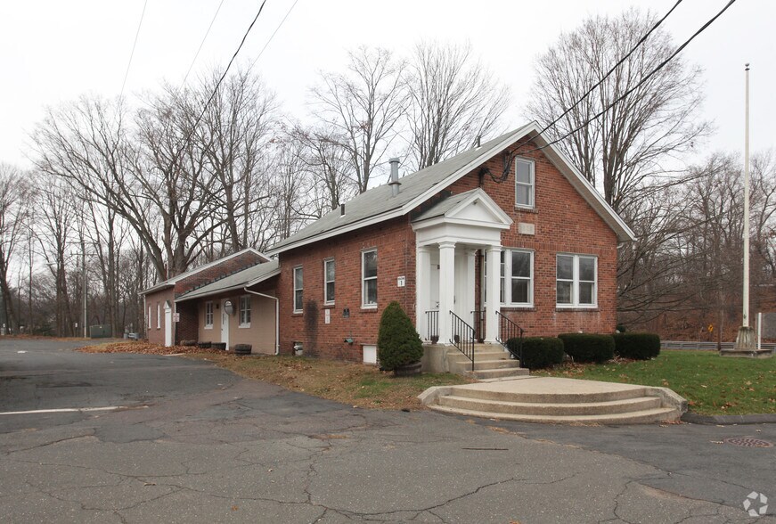 More Photos Of 504 Hazard Ave, Enfield Light Distribution For Lease