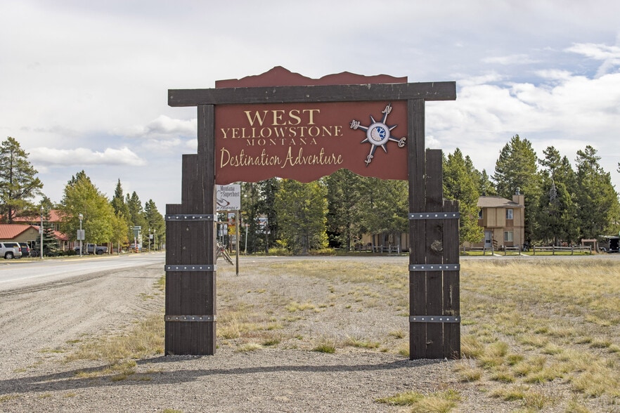 More Photos Of 225 N Geyser St, West Yellowstone Hotel For Sale