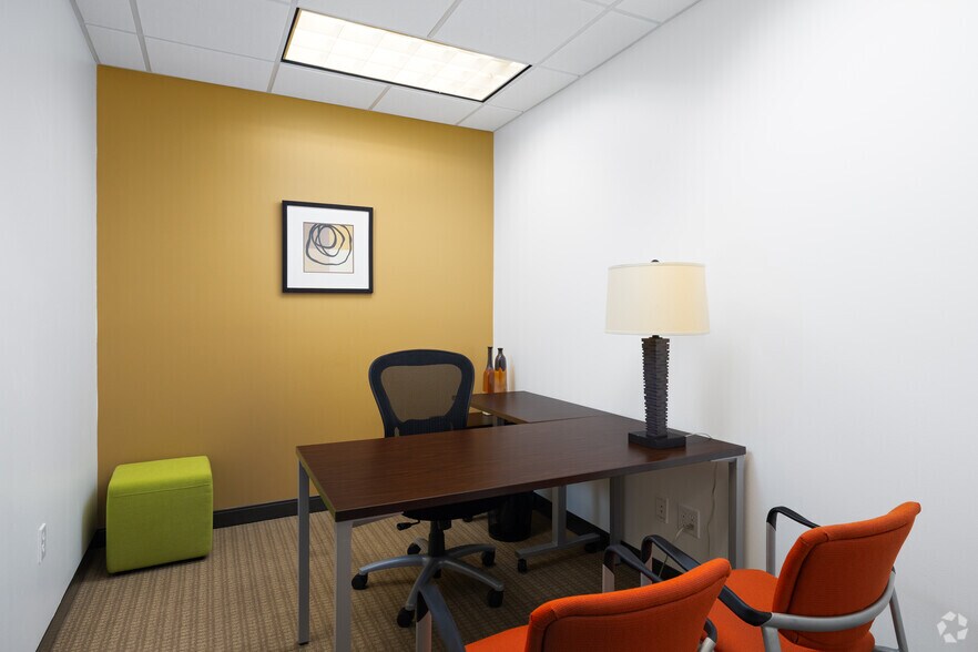 More Photos Of 601 21st St, Vero Beach Coworking Space