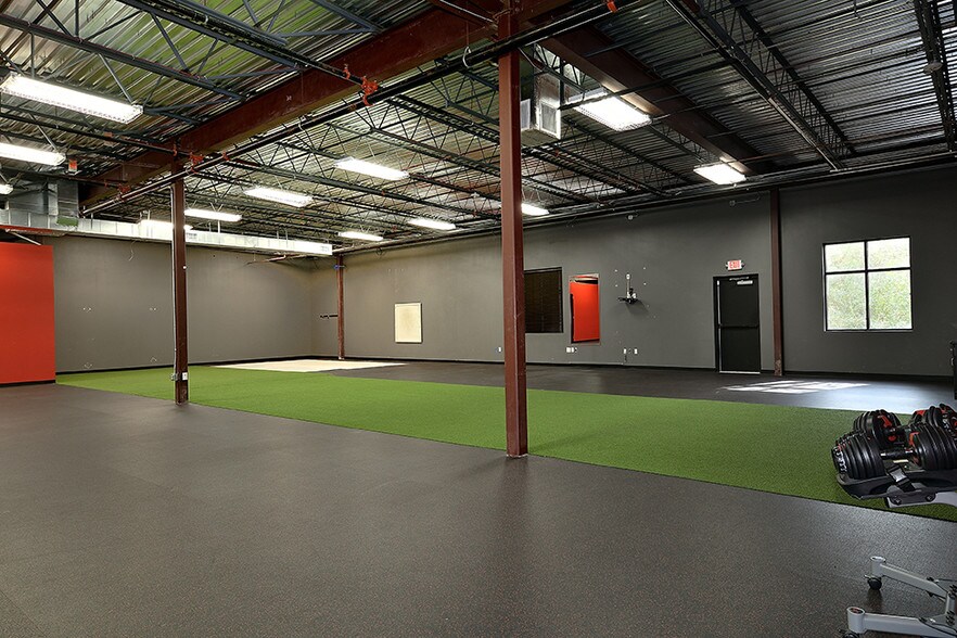 More Photos Of 8101 Kuykendahl Rd, The Woodlands Office For Lease
