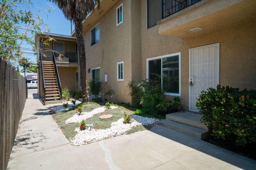 More Photos Of 3700 E 4th St, Long Beach Apartments For Sale