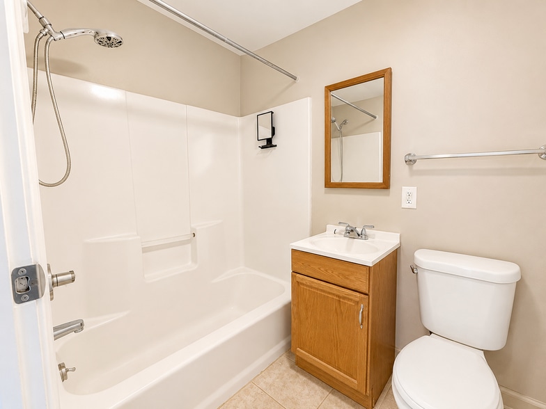 More Photos Of 82 Main St, East Hampton Apartments For Sale