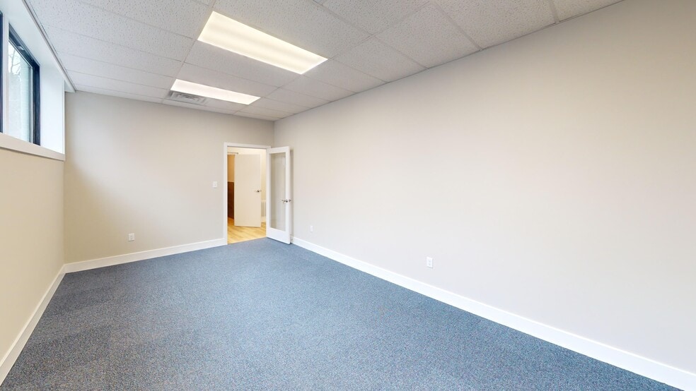 More Photos Of 13594 Monterey Ln, Blue Ridge Summit Office For Lease