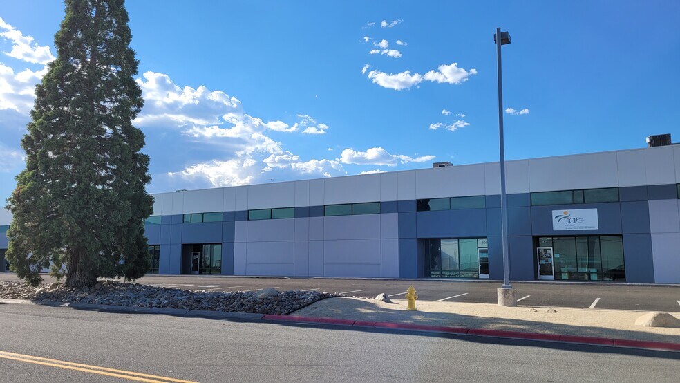 More Photos Of 740 E Freeport Blvd, Sparks Distribution For Lease