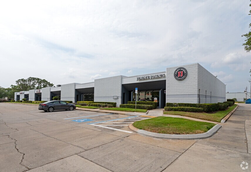 More Photos Of 4893 W Waters Ave, Tampa Unknown For Lease