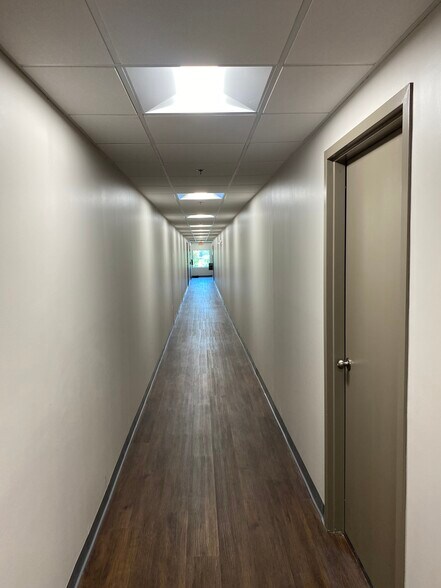 More Photos Of 109 44th Ave E, Bradenton Medical For Lease