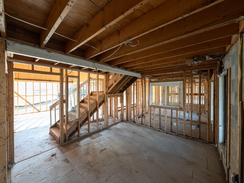 More Photos Of 3264 Broad St, Clyde Office For Sale