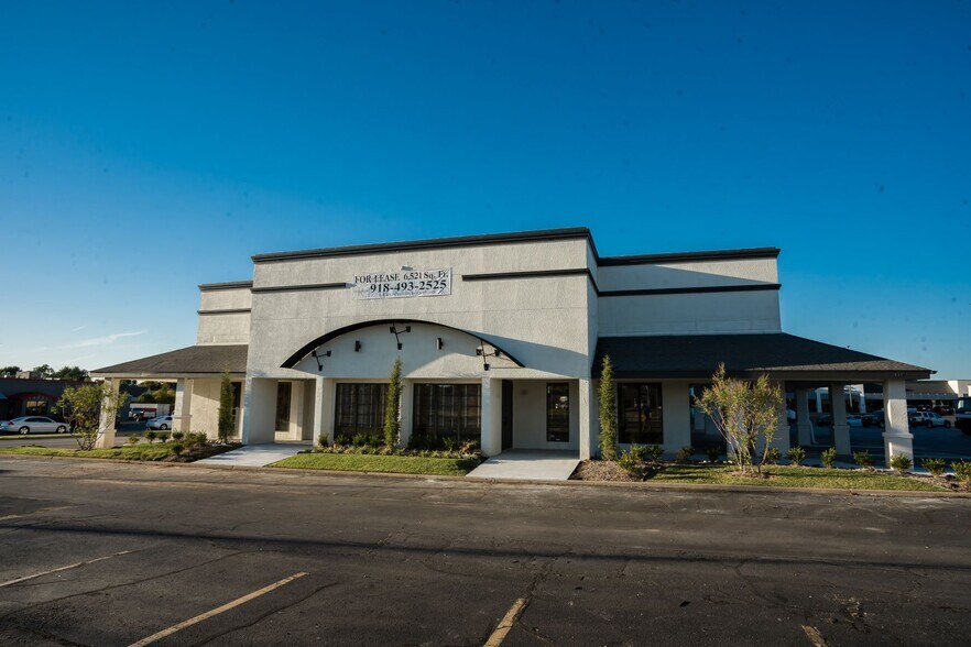 More Photos Of 728-732 W New Orleans St, Broken Arrow Unknown For Lease