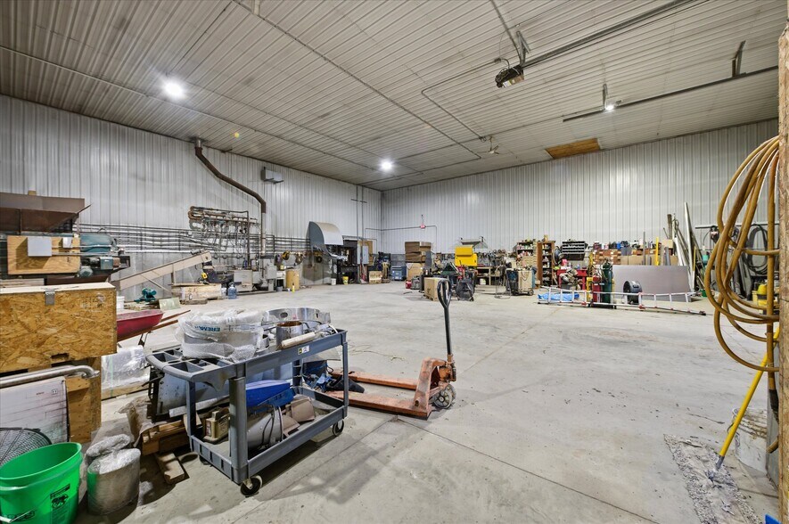 More Photos Of 24104 755th Ave, Albert Lea Warehouse For Sale