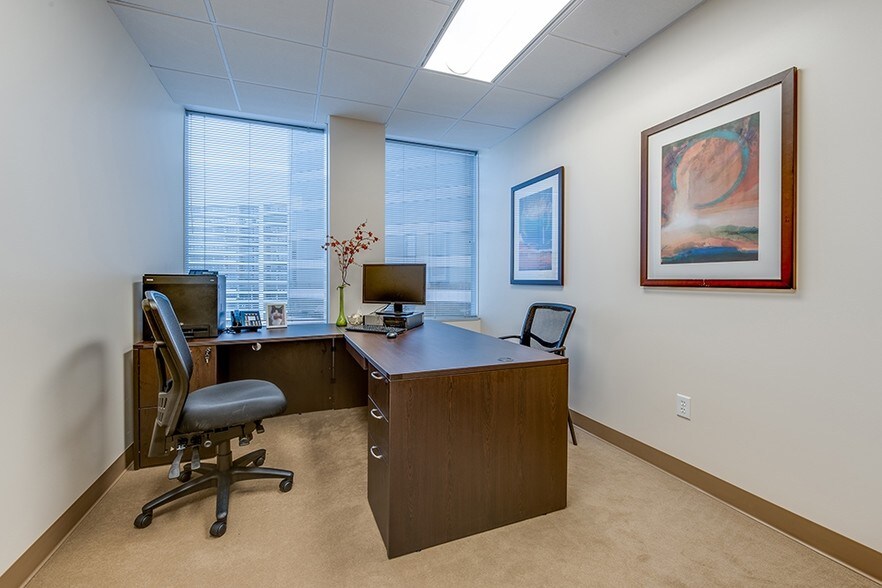 More Photos Of 3838 Oak Lawn Ave, Dallas Office For Lease