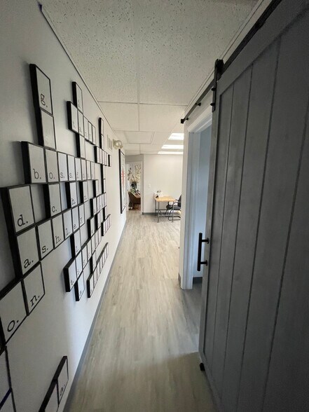 More Photos Of 9459 Lapeer Rd, Davison Office For Lease