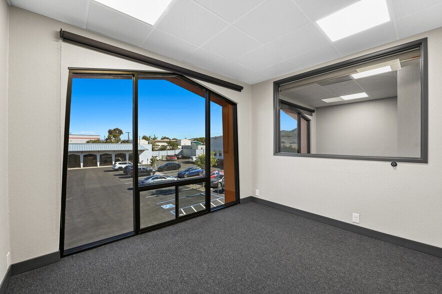 More Photos Of 910 W San Marcos Blvd, San Marcos Unknown For Lease