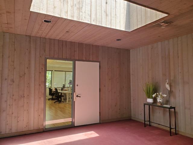 More Photos Of 102 Persian Dr, Sunnyvale Office For Lease