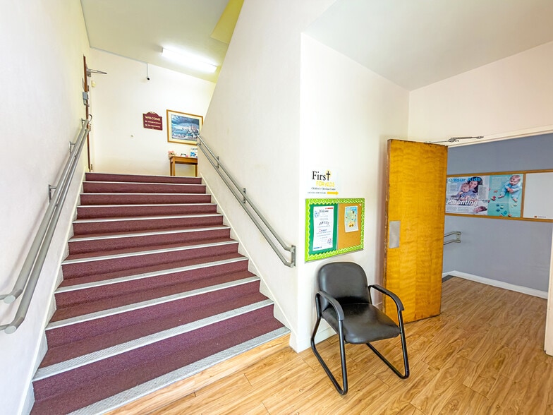 More Photos Of 603 11th St W, Bradenton Religious Facility For Sale