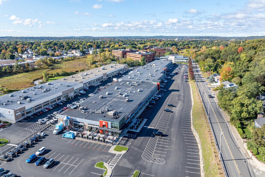 More Photos Of 411 Waverley Oaks Rd, Waltham Light Manufacturing For Lease