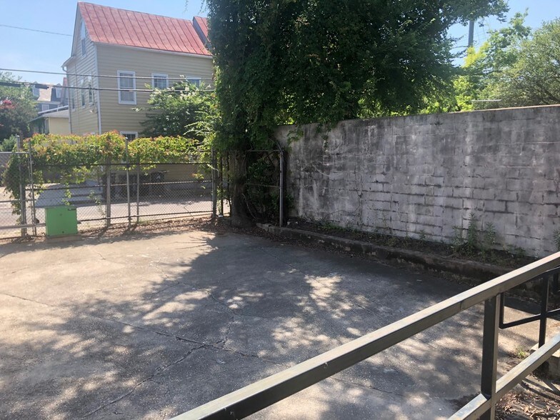 More Photos Of 392-394 Meeting St, Charleston Office For Sale