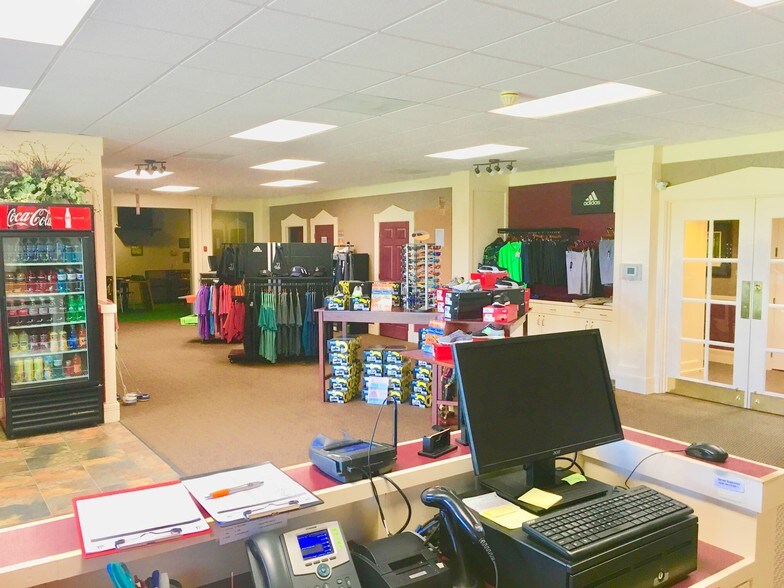 More Photos Of 2850 E Pierceton Rd, Winona Lake Golf Course Driving Range For Lease